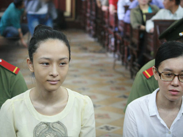 Hoa hậu Phương Nga: "Mỹ dọa sẽ khiến tôi vào tù như Hoa hậu Mỹ Xuân"