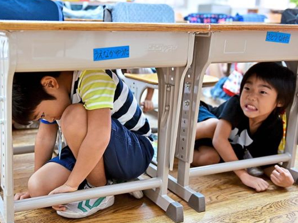 Nhật Bản hướng dẫn người dân tự vệ khi Triều Tiên tấn công
