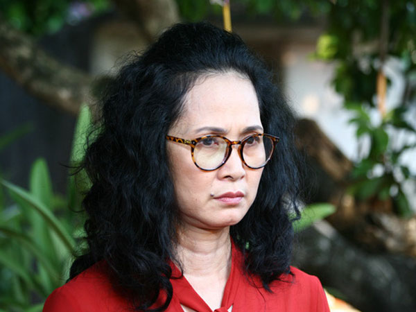Dù có gây sốt đến mấy, "Sống chung với mẹ chồng" cũng không tránh được những hạt sạn này