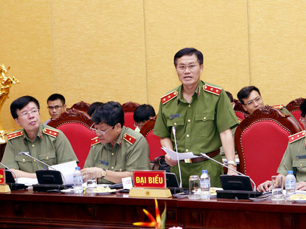 Giám đốc Sở đưa tiền cho nhà báo Duy Phong sẽ bị xử lý như thế nào?