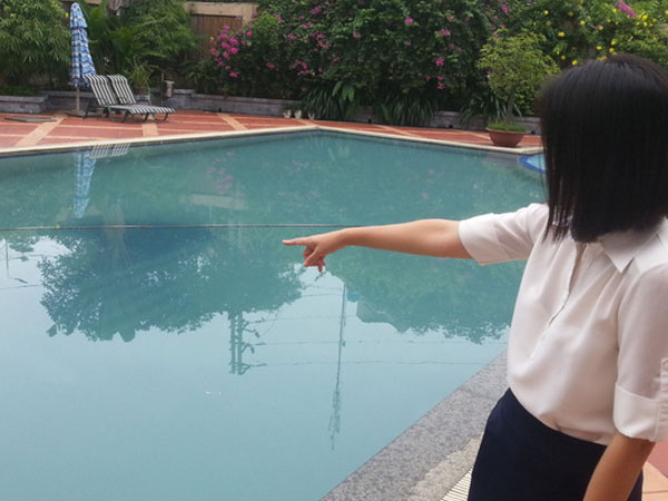 Hà Nội: Học sinh lớp 5 ngất ở bể bơi của trường rồi tử vong sau đó