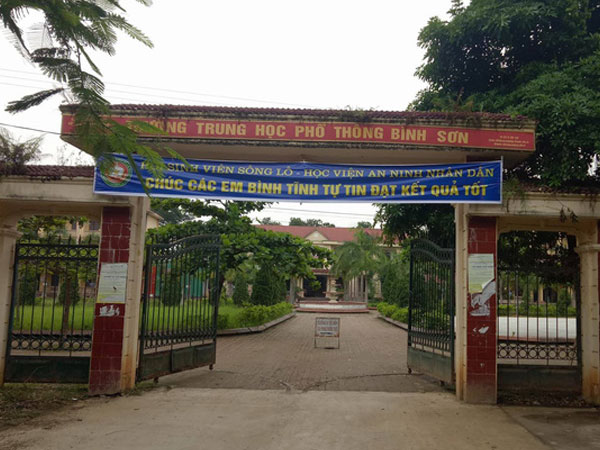 Hiệu trưởng lên tiếng vụ thầy giáo đưa nữ sinh lớp 12 say rượu về nhà rồi khóa chặt cửa