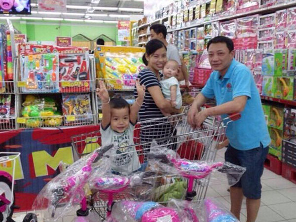 Bảng chi tiêu của mẹ trẻ ở nhà chăm hai con, chồng đưa 4 triệu/tháng, mức tiêu mỗi ngày không quá 70k