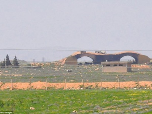 Mỹ sẵn sàng tấn công Syria khi có lệnh Tổng thống Trump