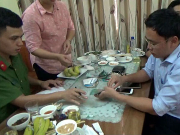 Ông Lê Duy Phong bị thu thẻ nhà báo