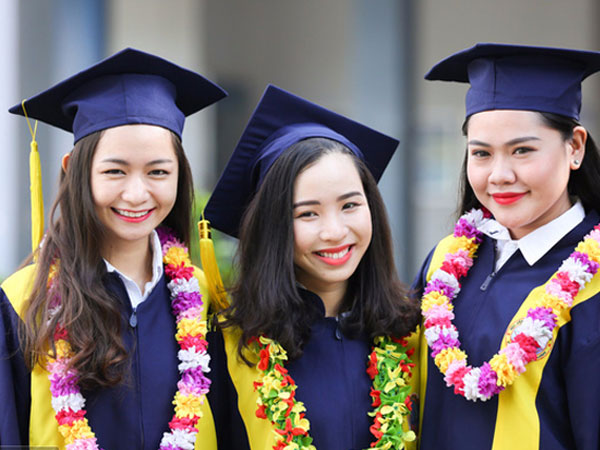 Sinh viên Học viện Hàng không Việt Nam rạng ngời trong ngày lễ tốt nghiệp