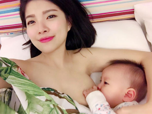 Vừa cho con bú vừa selfie khoe thanh xuân phơi phới, mẹ sữa bị dân mạng chỉ trích "làm màu"