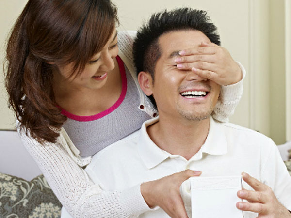 6 việc phụ nữ làm "hỏng" chồng