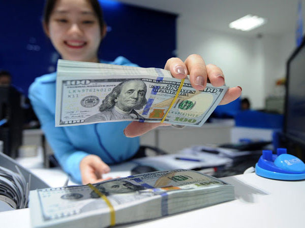 Lãi suất tăng, vàng giảm: Cơn đau đầu của nhà giàu