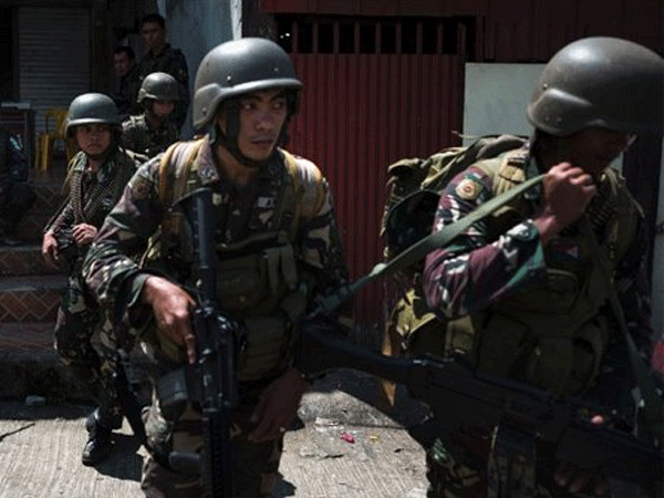 Quân đội Philippines lỡ hẹn, chiến sự Marawi càng khốc liệt