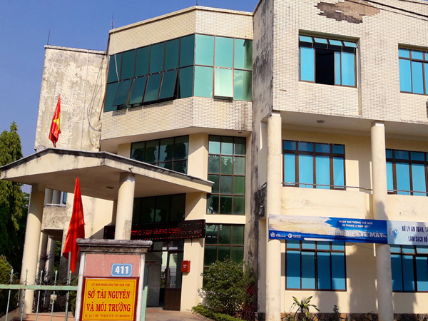 Cách chức, khai trừ Đảng 2 cán bộ Sở TNMT Kon Tum đánh nhau