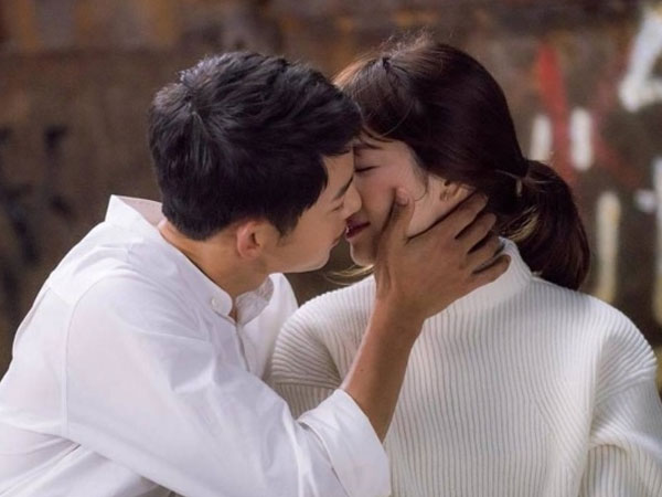 Bố Song Joong Ki: "Chuyện hai đứa chênh lệch tuổi tác không quan trọng"