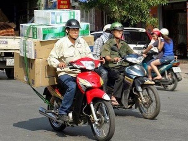 Mánh bán kèm kiếm tiền triệu mỗi ngày nhân viên siêu thị điện máy
