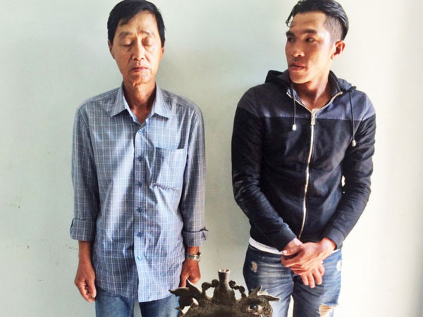 Nghi phạm trộm chuông chùa bị bắt trên đường đi tiêu thụ