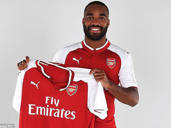 Arsenal chính thức ra mắt “bom tấn” đắt giá nhất lịch sử
