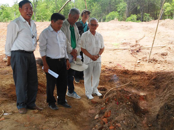 Tìm thấy huyệt mộ vợ vua Nguyễn bị san ủi tại dự án bãi đỗ xe