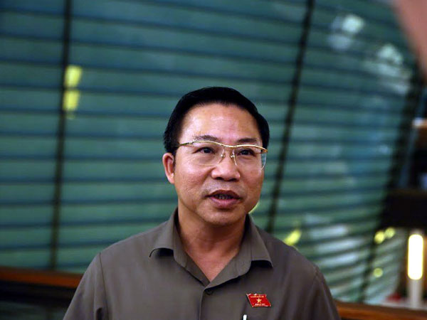 Bí thư không biết vi phạm của cấp phó thì quản lý cái gì