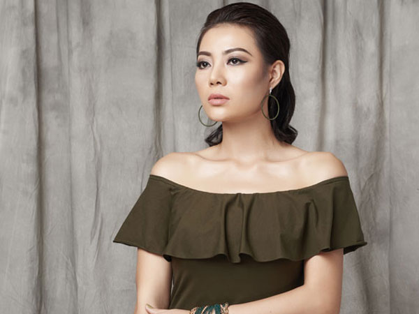 Con gái "ông Trùm" nói về chuyện say nắng bạn diễn