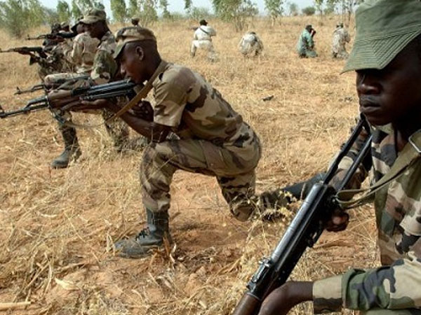Lính Niger giết nhầm 14 nông dân do tưởng phiến quân