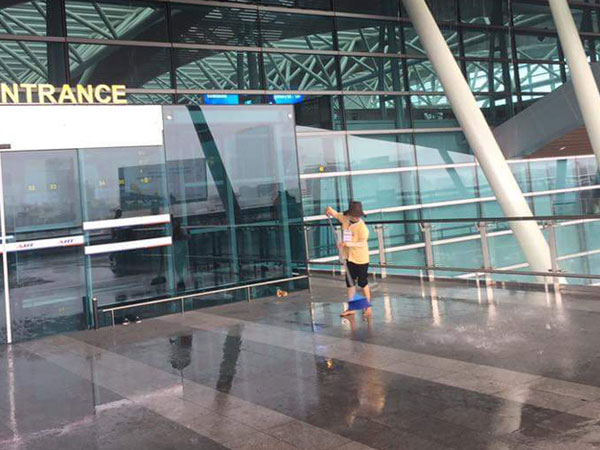 Nhà ga sân bay quốc tế Đà Nẵng bị dột nước