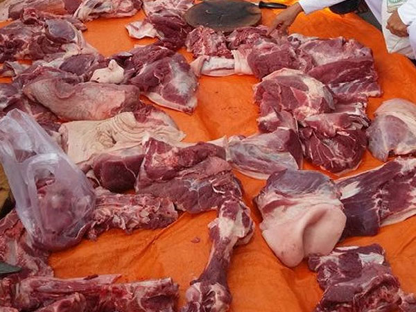 Thịt heo 100.000 đồng 3 kg bán khắp Sài Gòn