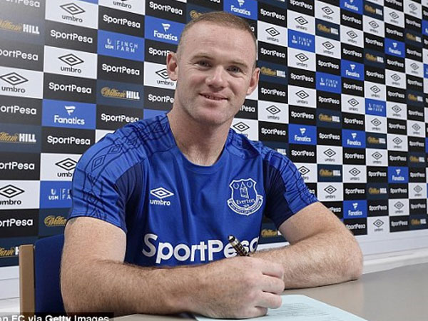 Wayne Rooney chính thức chia tay Manchester United