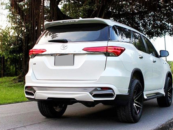 Toyota Fortuner 2017 nâng cấp phong cách Lexus với giá 23 triệu