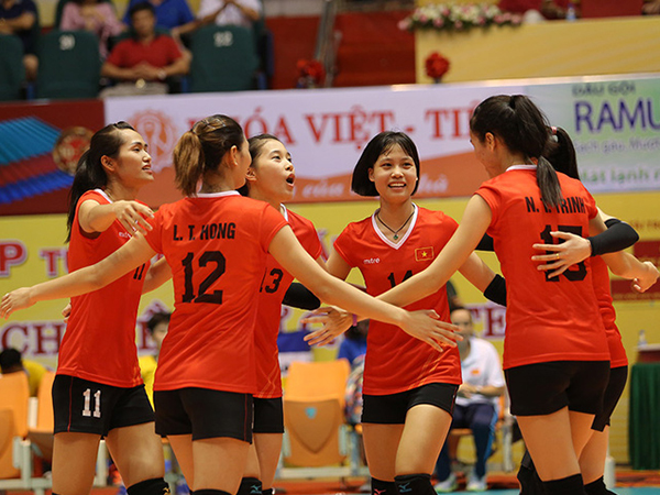 VTV Cup: Tuyển trẻ Việt Nam thắng Thái Lan sau màn rượt đuổi hấp dẫn