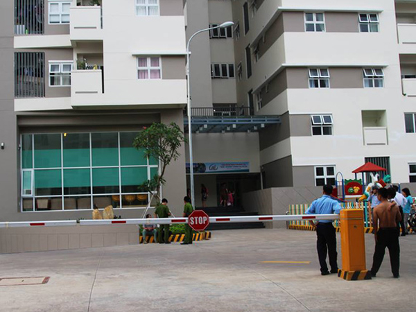 Bất cẩn khi mở cửa thang máy, người đàn ông rơi xuống tầng hầm chung cư Thủ Đức House tử vong