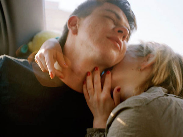 Chàng trai tình nguyện lây HIV từ bạn gái và lý do cảm động
