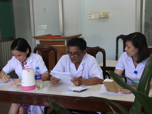 Người nhà bé chết ở Quảng Nam bất phục giải thích của bệnh viện