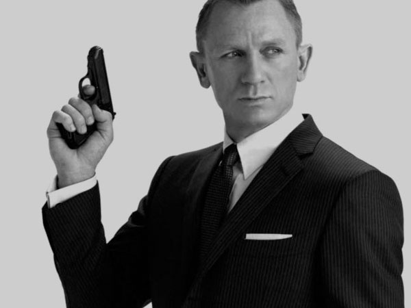 Tương lai của Daniel Craig với "007" vẫn còn bất định