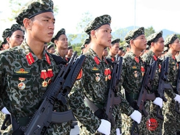 Việt Nam tích hợp súng Mỹ lên khẩu Galil ACE