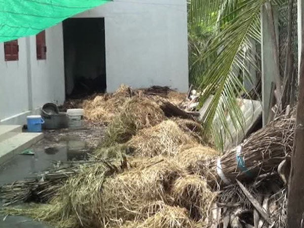 Cụ bà 77 tuổi chết cháy trong kho chứa rơm