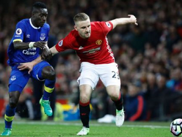 Jose Mourinho cho Luke Shaw cơ hội cuối cùng