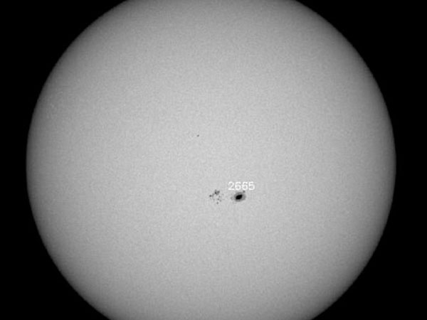 NASA phát hiện "vệt đen tử thần" trên Mặt Trời