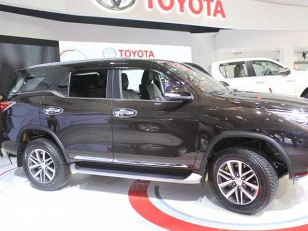 Vì sao Toyota Fortuner không giảm giá nhưng vẫn đắt hàng?