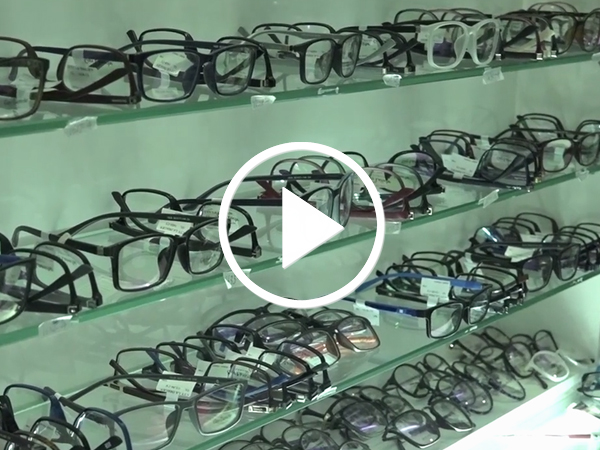 Video: TP HCM bắt lô hàng mắt kính lớn có xuất xứ từ Trung Quốc