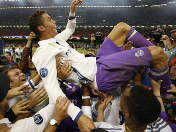 Đồng đội quả quyết Ronaldo sẽ ở lại Real