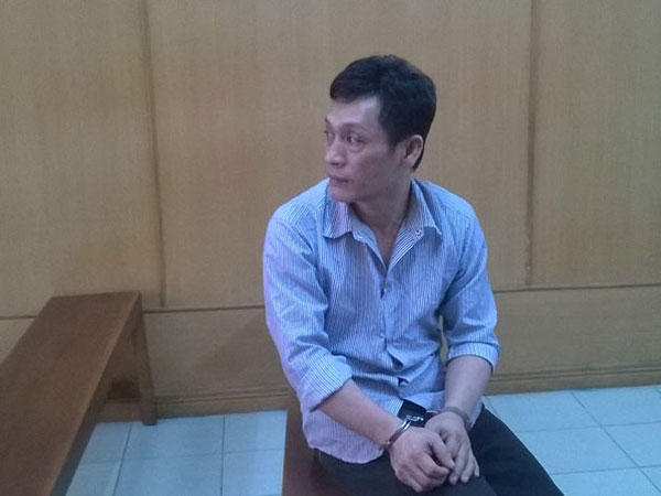 Kẻ trốn nã 21 năm bị bắt trong ngày xuất cảnh định cư