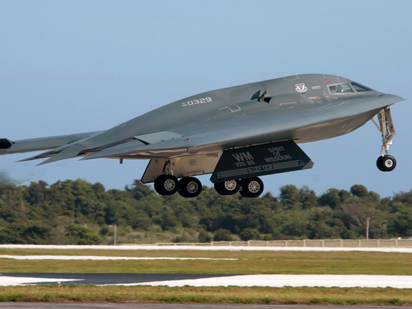 Mỹ nâng cấp B-2 Spirit để thoát đòn của PAK FA Nga