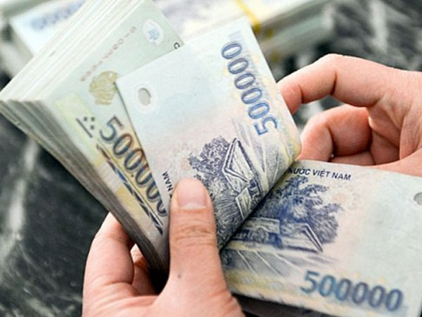 Nhân viên công ty mua bán nợ thu nhập nghìn USD mỗi tháng