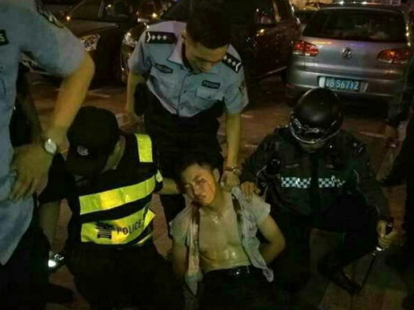 Tấn công bằng dao trong siêu thị ở Trung Quốc, 2 người chết