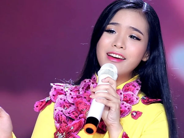 "Thiên thần bolero" Quỳnh Trang hút triệu view YouTube là ai?