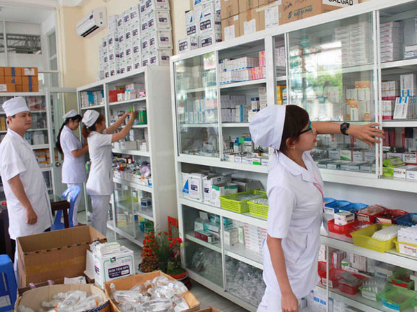 Việt Nam chi tiền nhập thuốc chữa bệnh nhiều hơn tiền nhập xe hơi