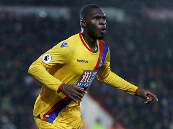 Chelsea tính gây sốc với hàng thải giá cao của Liverpool