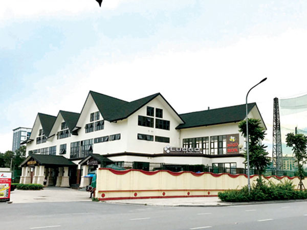 Những công trình “lạ” trong sân bay Bạch Mai