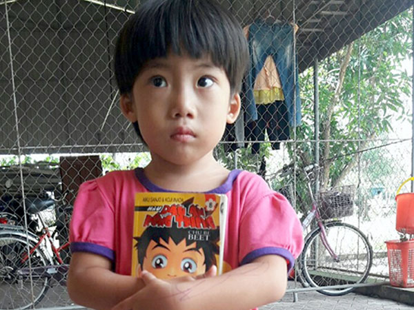 Bé gái 4 tuổi bị bỏ rơi ở bệnh viện