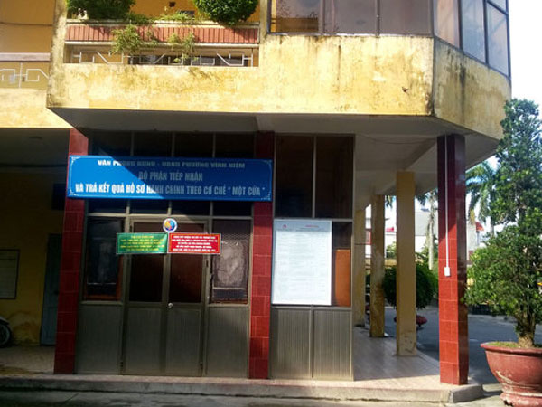 Bí thư và chủ tịch phường đi "nghỉ mát" trong giờ làm việc