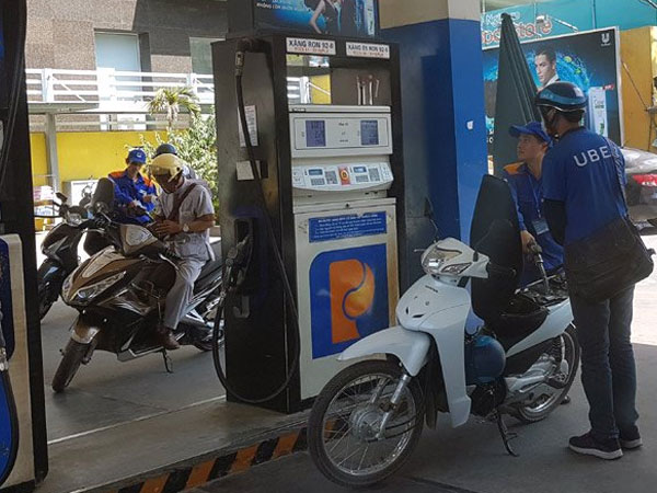 Giá xăng sẽ bật tăng sau 2 kỳ giảm liên tiếp?